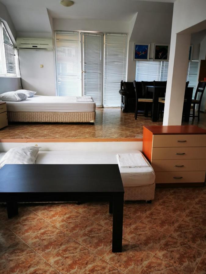 Jelezchevi Guest Rooms Primorsko Eksteriør bilde