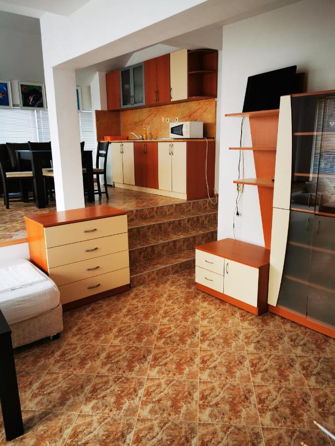 Jelezchevi Guest Rooms Primorsko Eksteriør bilde