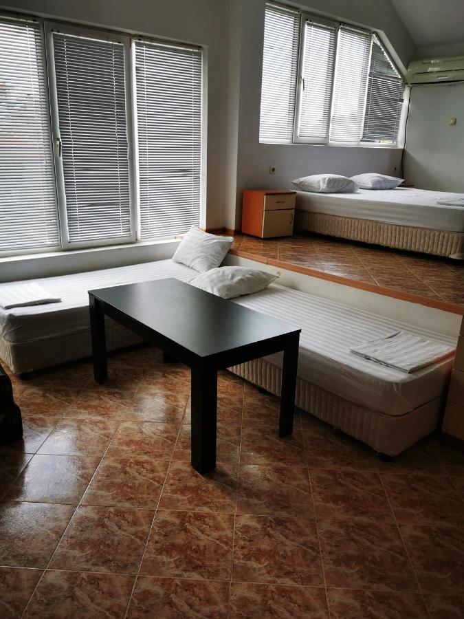 Jelezchevi Guest Rooms Primorsko Eksteriør bilde