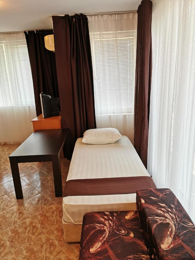 Jelezchevi Guest Rooms Primorsko Eksteriør bilde