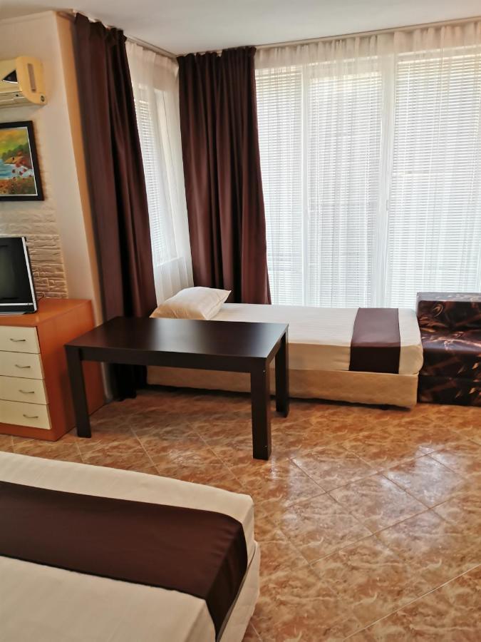 Jelezchevi Guest Rooms Primorsko Eksteriør bilde