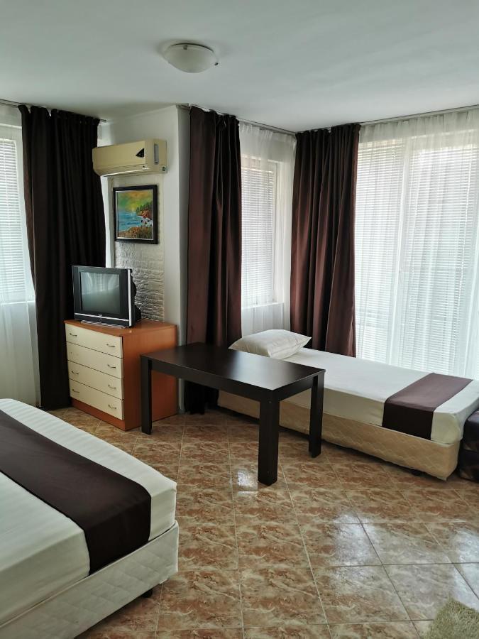 Jelezchevi Guest Rooms Primorsko Eksteriør bilde