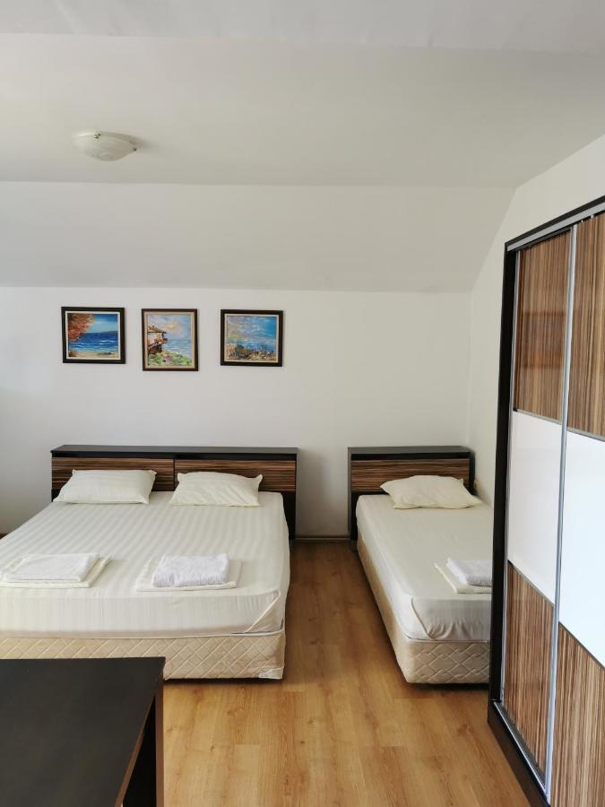 Jelezchevi Guest Rooms Primorsko Eksteriør bilde