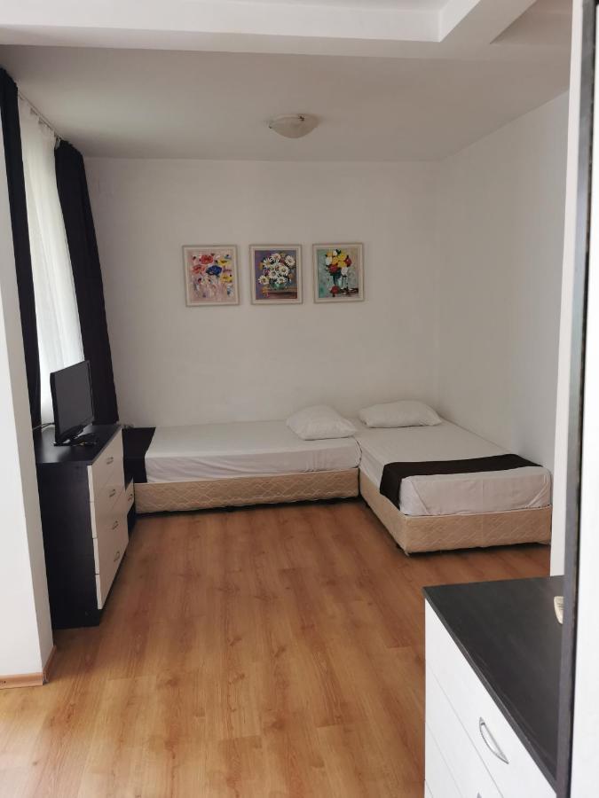 Jelezchevi Guest Rooms Primorsko Eksteriør bilde