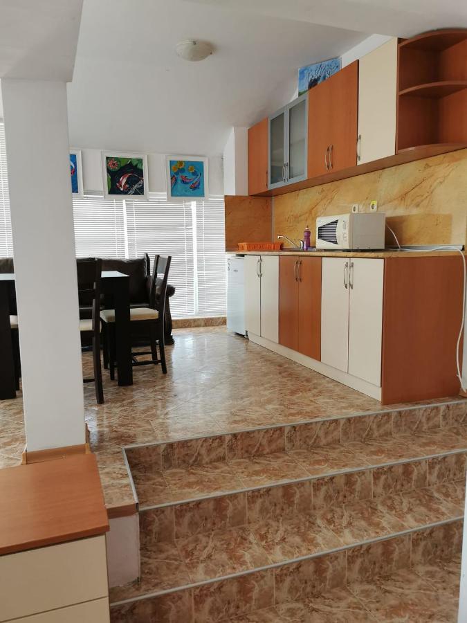 Jelezchevi Guest Rooms Primorsko Eksteriør bilde