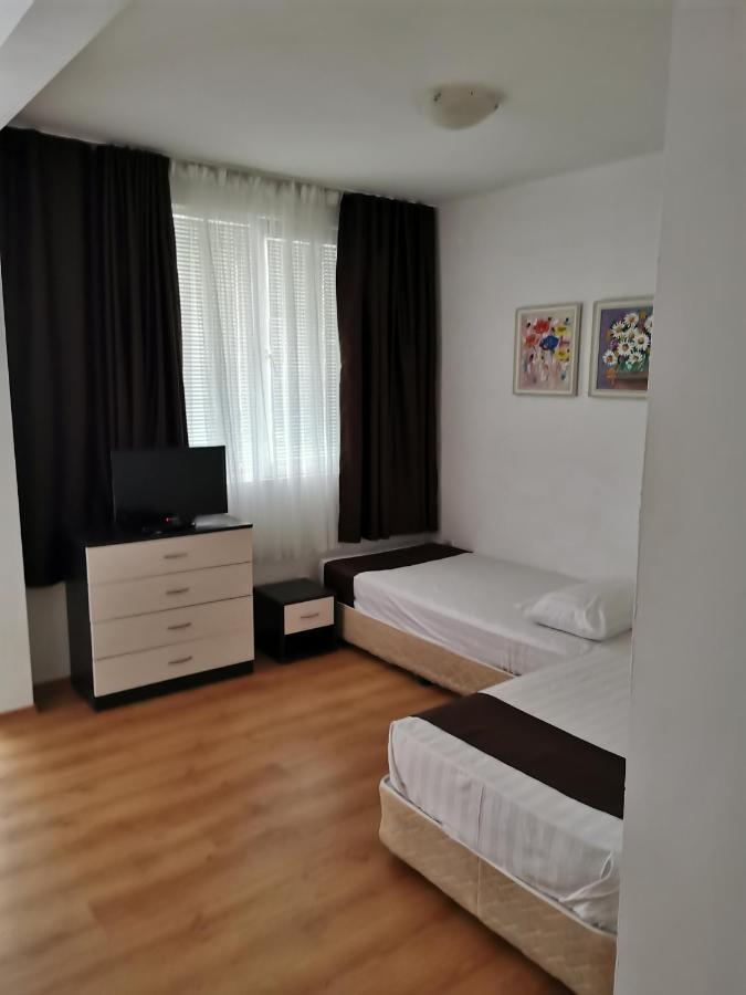 Jelezchevi Guest Rooms Primorsko Eksteriør bilde