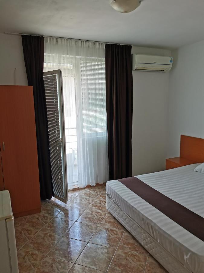 Jelezchevi Guest Rooms Primorsko Eksteriør bilde