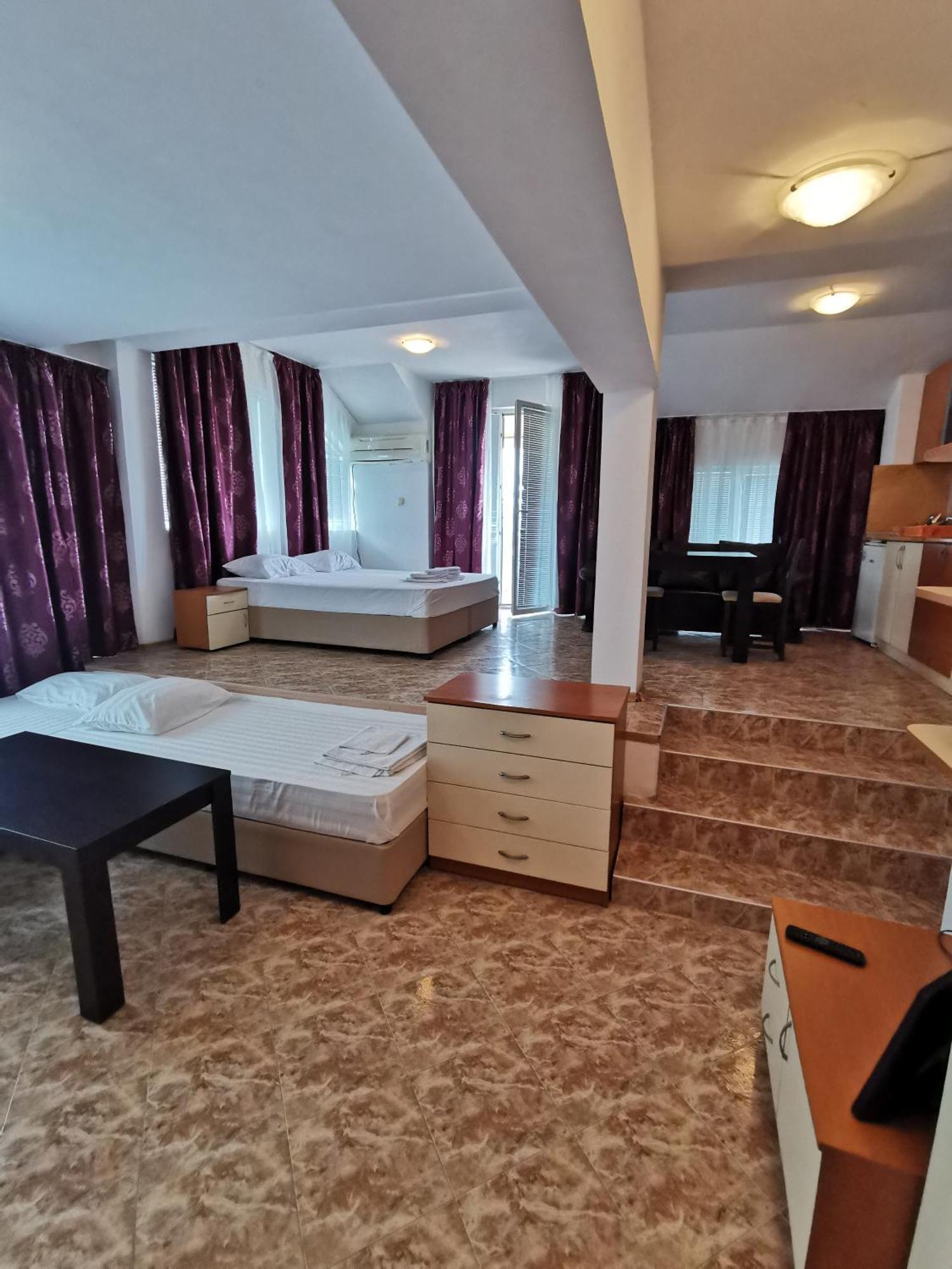 Jelezchevi Guest Rooms Primorsko Eksteriør bilde