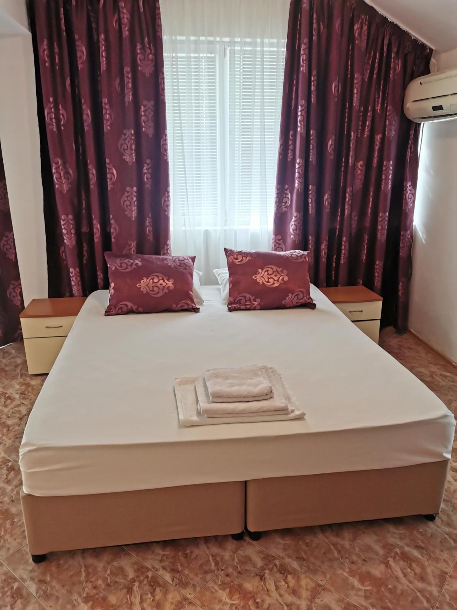 Jelezchevi Guest Rooms Primorsko Eksteriør bilde