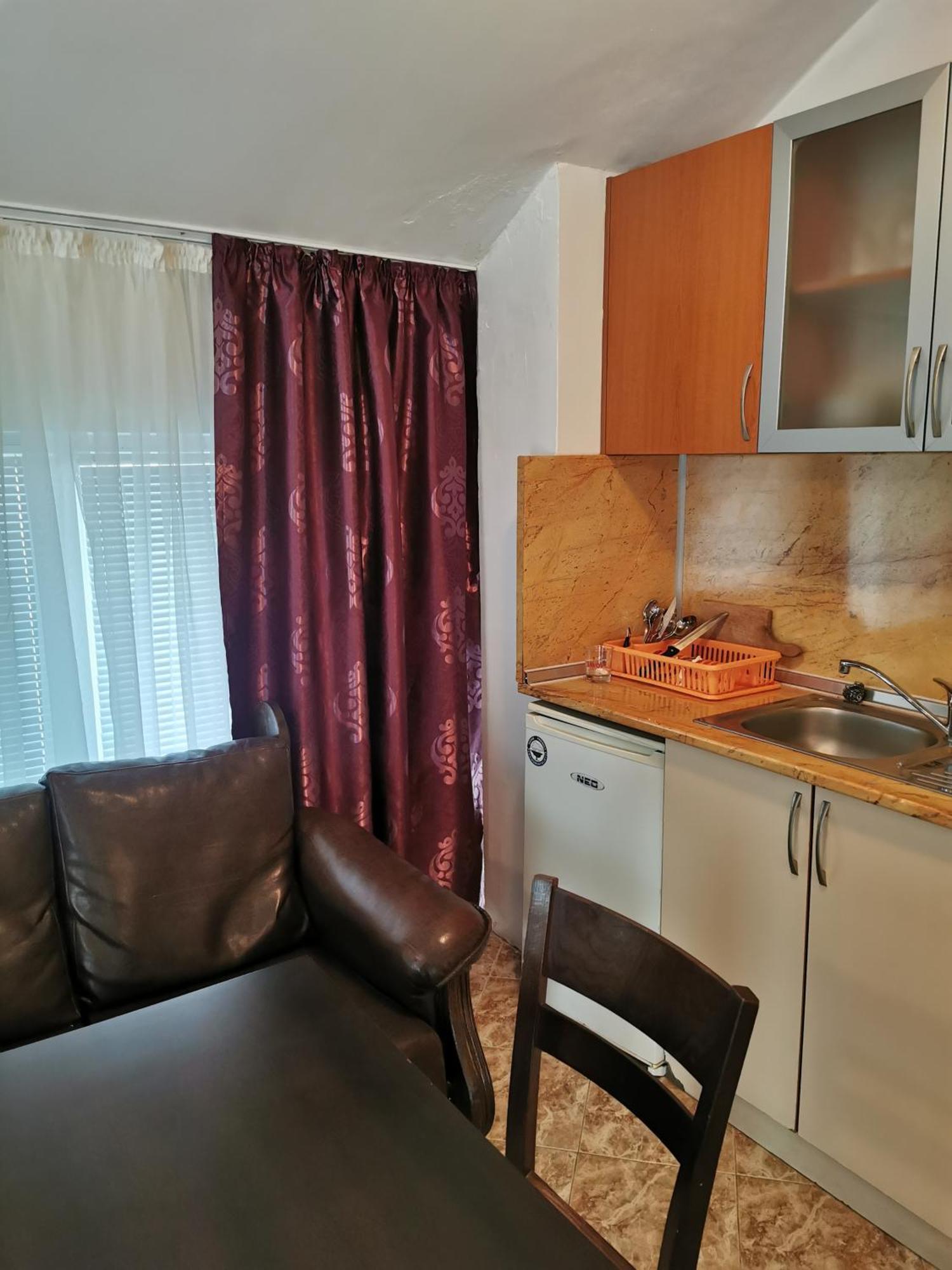 Jelezchevi Guest Rooms Primorsko Eksteriør bilde